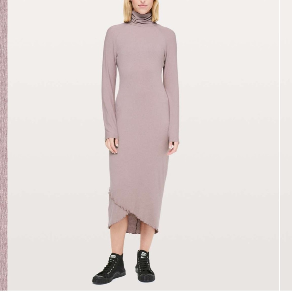 Elegant Mauve Turtleneck Midi Dress